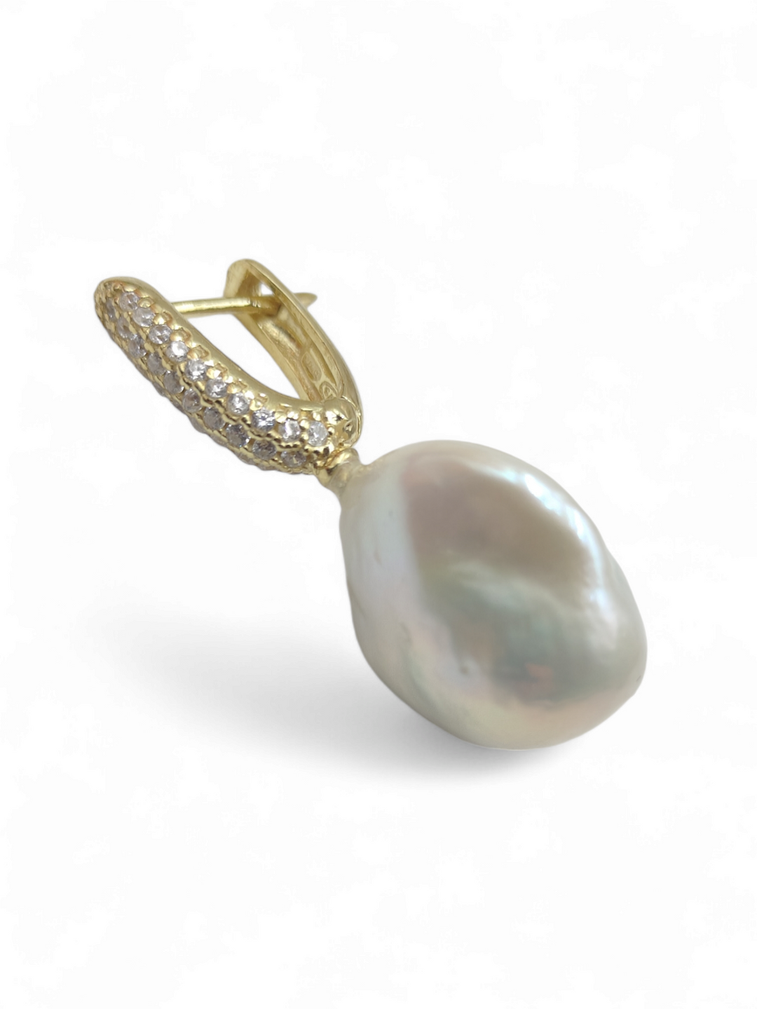 Orecchini in perla scaramazza montato su argento dorato