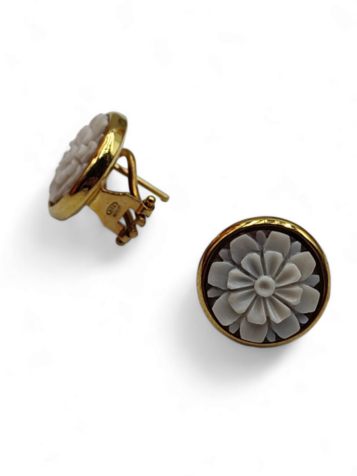Daisy Flower Cameo Earrings Set in Silver