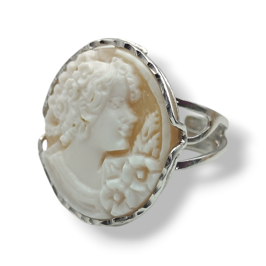 FINE COLLEZIONE - Anello "le nataline" in cammeo montato su argento