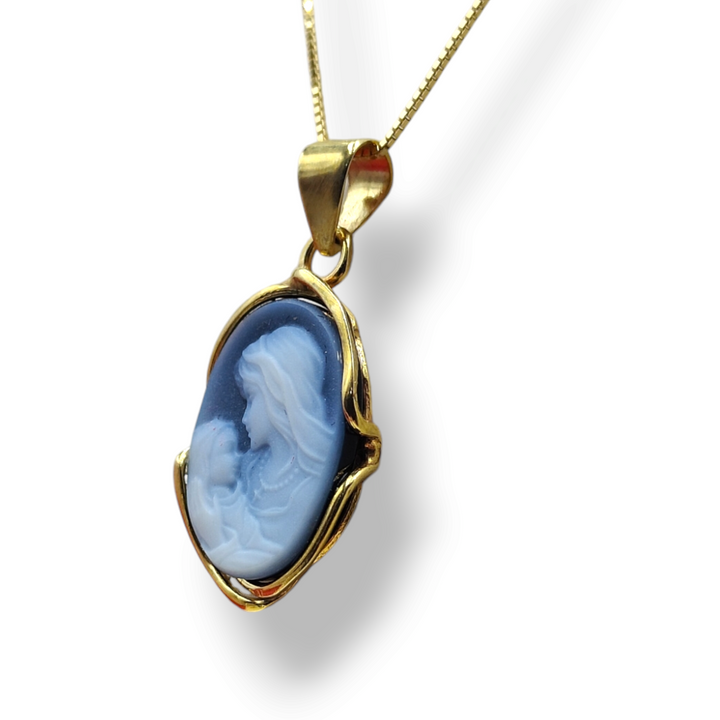 "Maternity" pendant necklace in agate mounted on gold plated silver