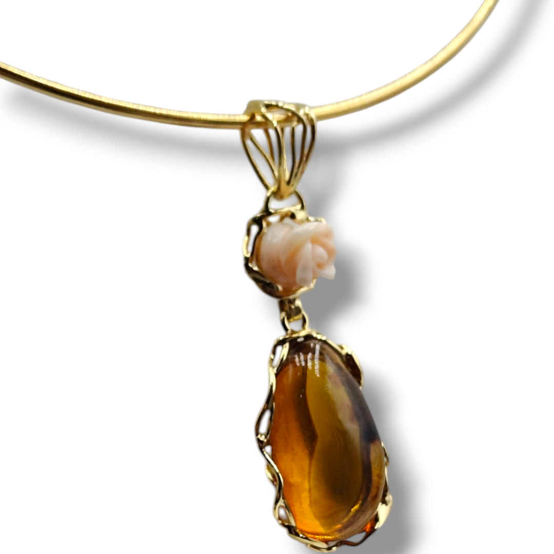 Collana ciondolo "rosa corallo e ambra" montato su argento