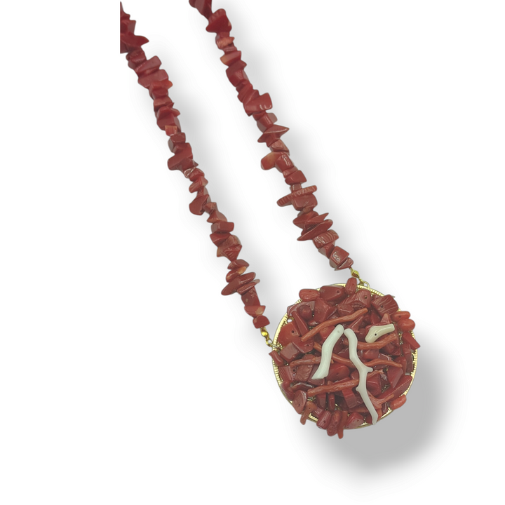 END OF COLLECTION - CORAL PASTE NECKLACE MOUNTED ON GOLD-PLATED STAINLESS STEEL