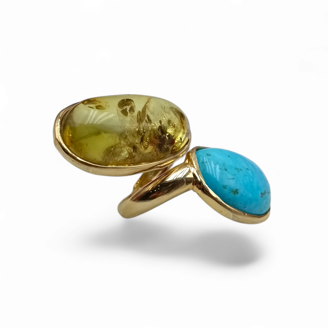 Amber ring and original mounted on silver