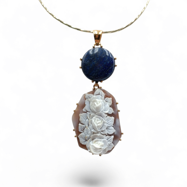 Collana ciondolo "fiori e lapis" in cammeo montato su argento
