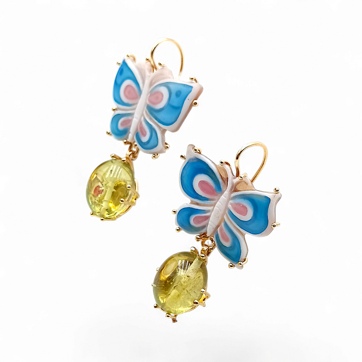 "Butterflies and Amber" earrings, cameo and green amber mounted on silver