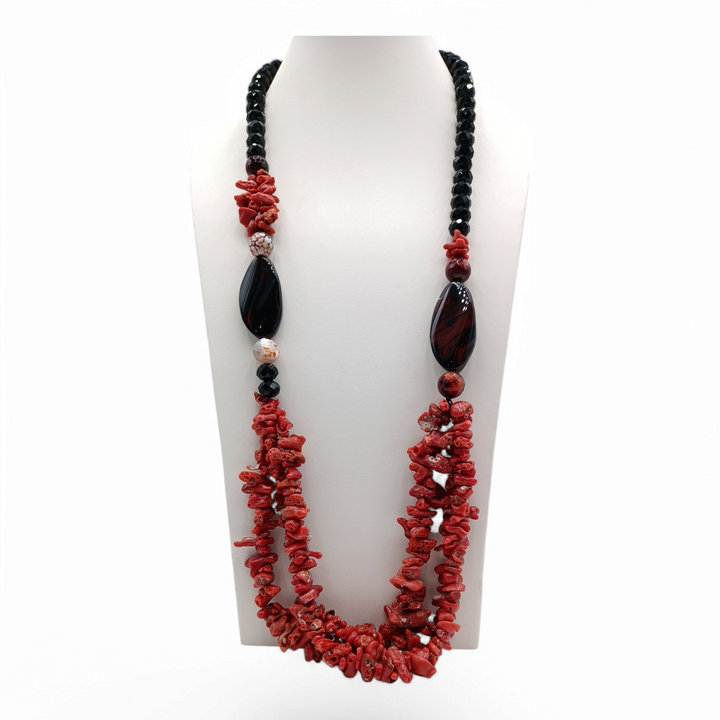Coral and onyx necklace mounted on silver