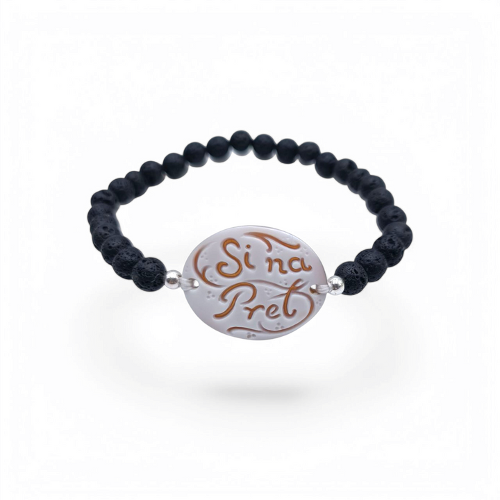 END OF COLLECTION - "Si na Pret" bracelet on sardonyx shell and pearls and lava stone from Vesuvius.