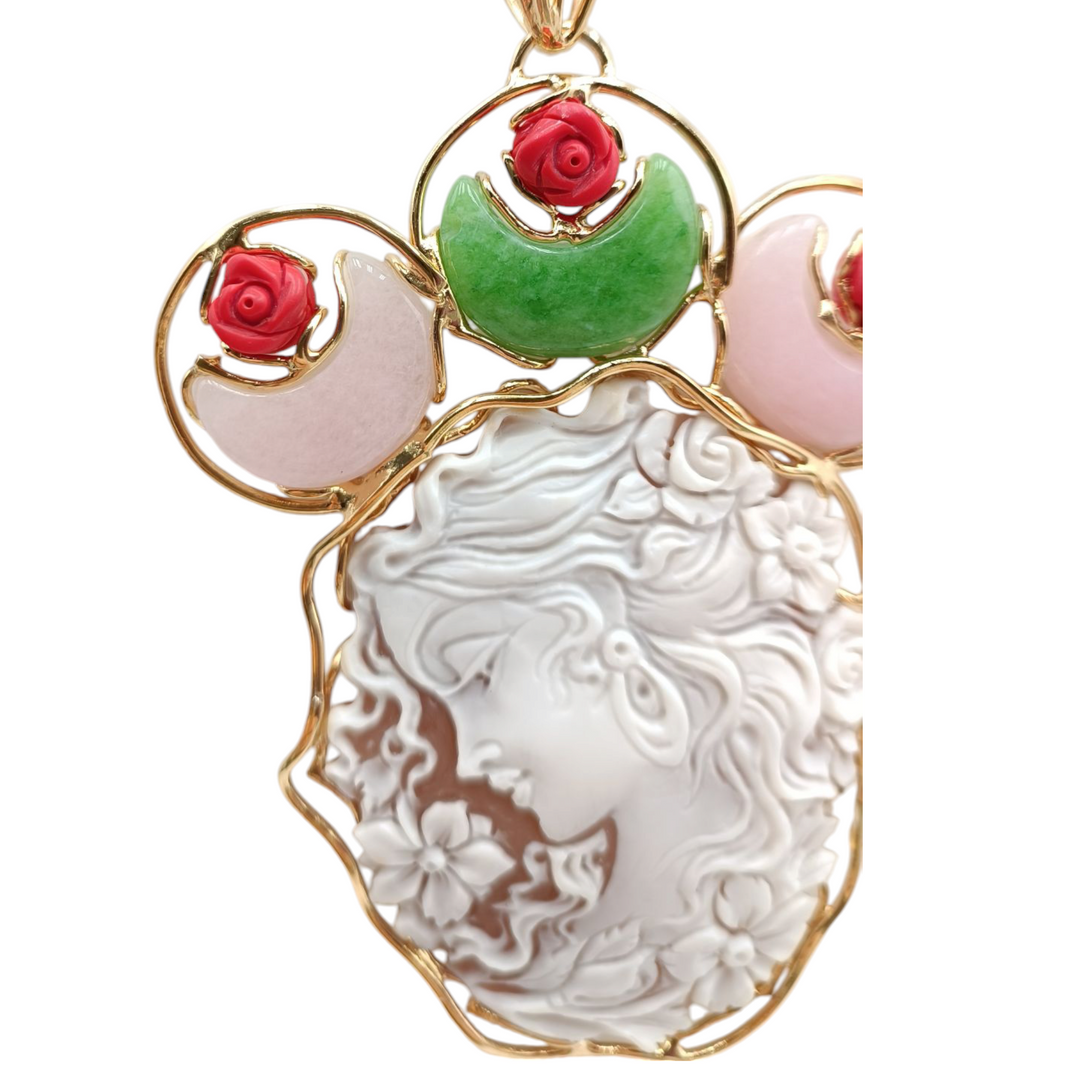 "Lady Susan" pendant necklace in sardonic cameo mounted in silver