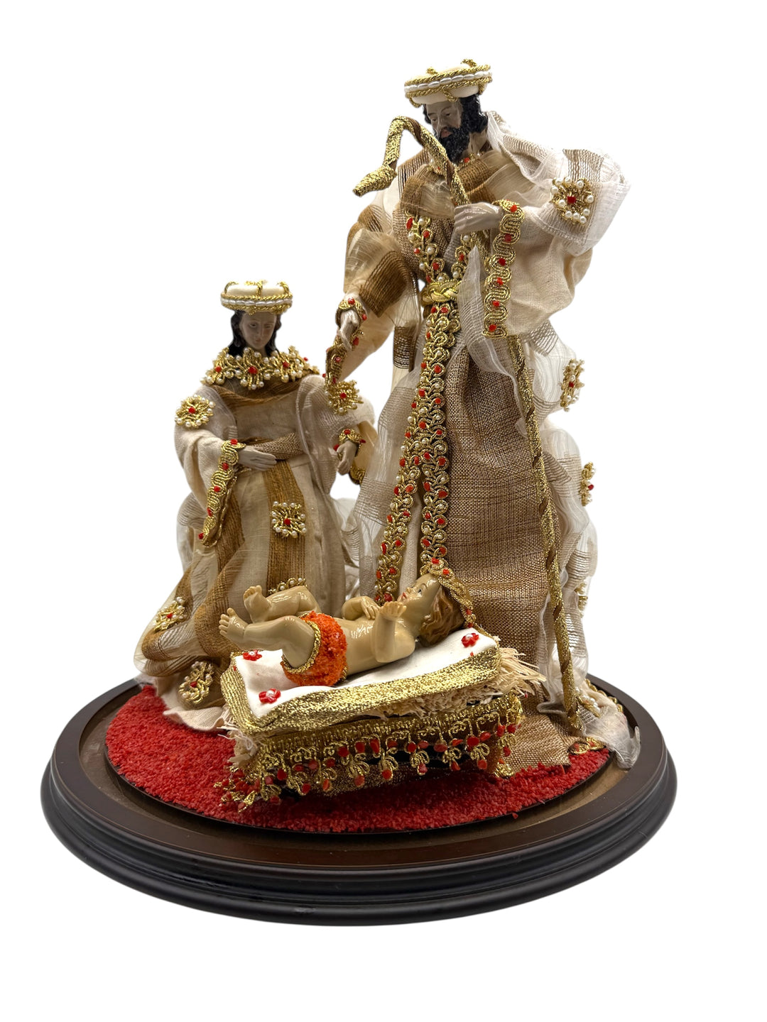 Presepe “natività “ in cupola di vetro montato in corallo
