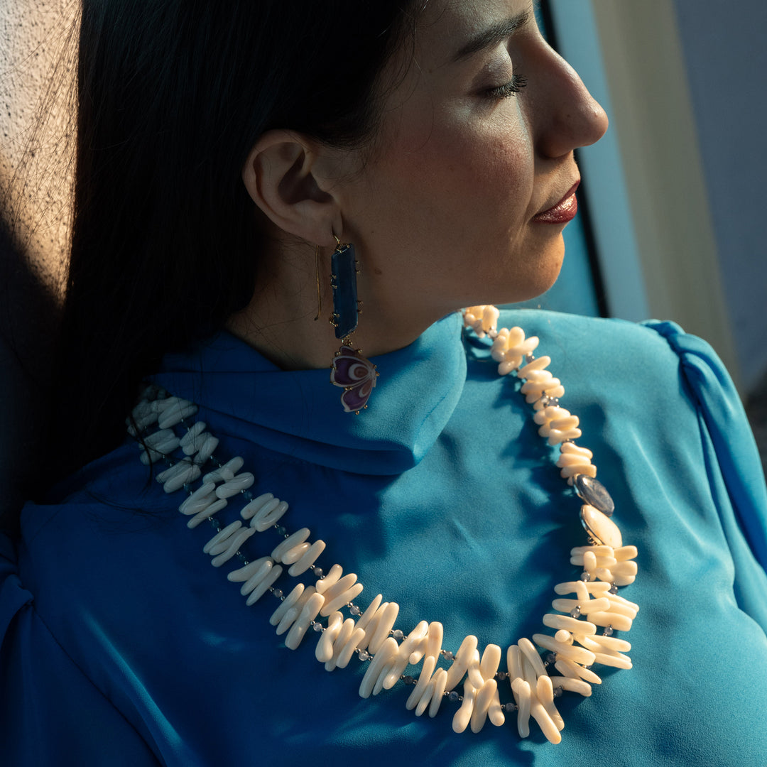 Collana rami in corallo e cianite montata su argento