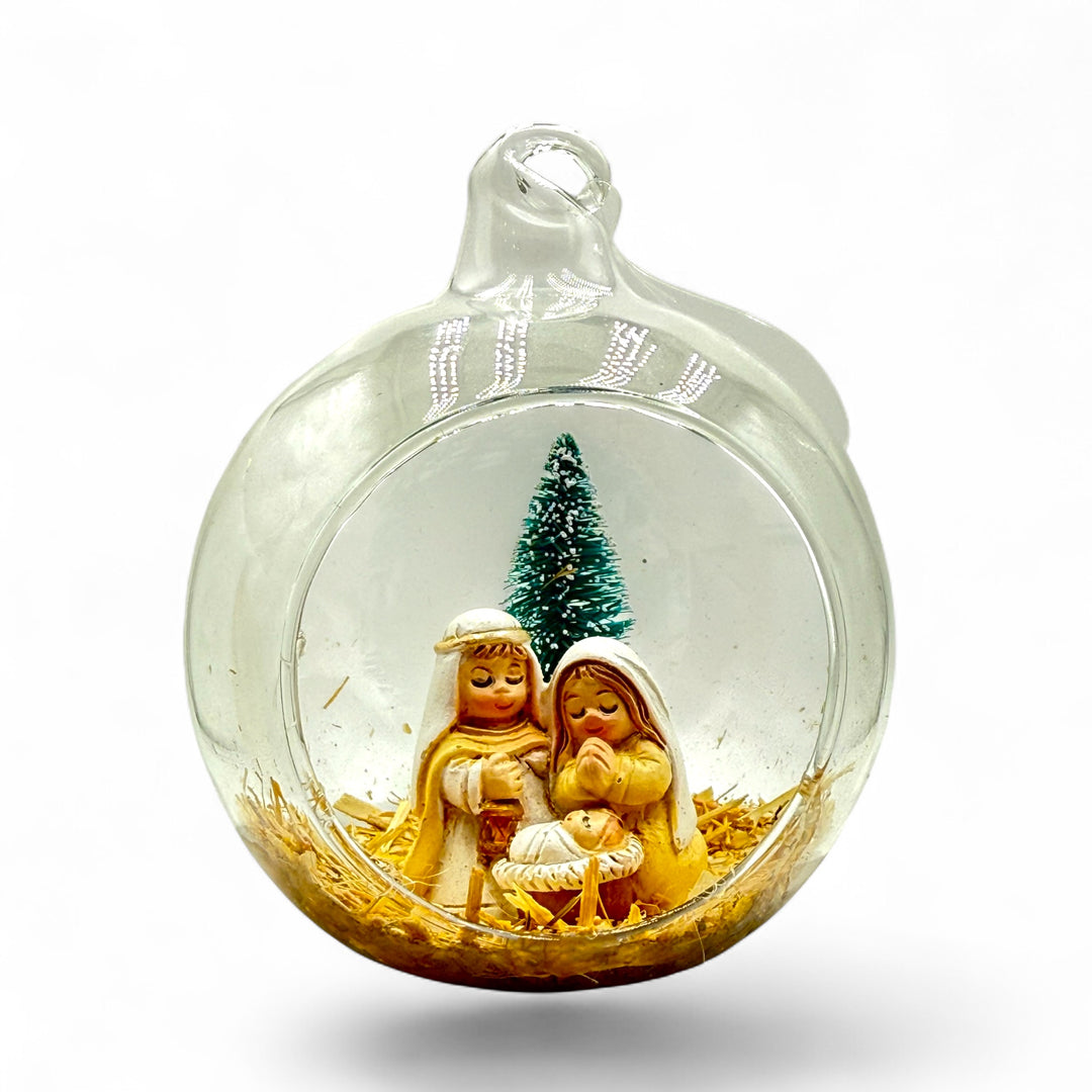 Sfere con presepe in resina