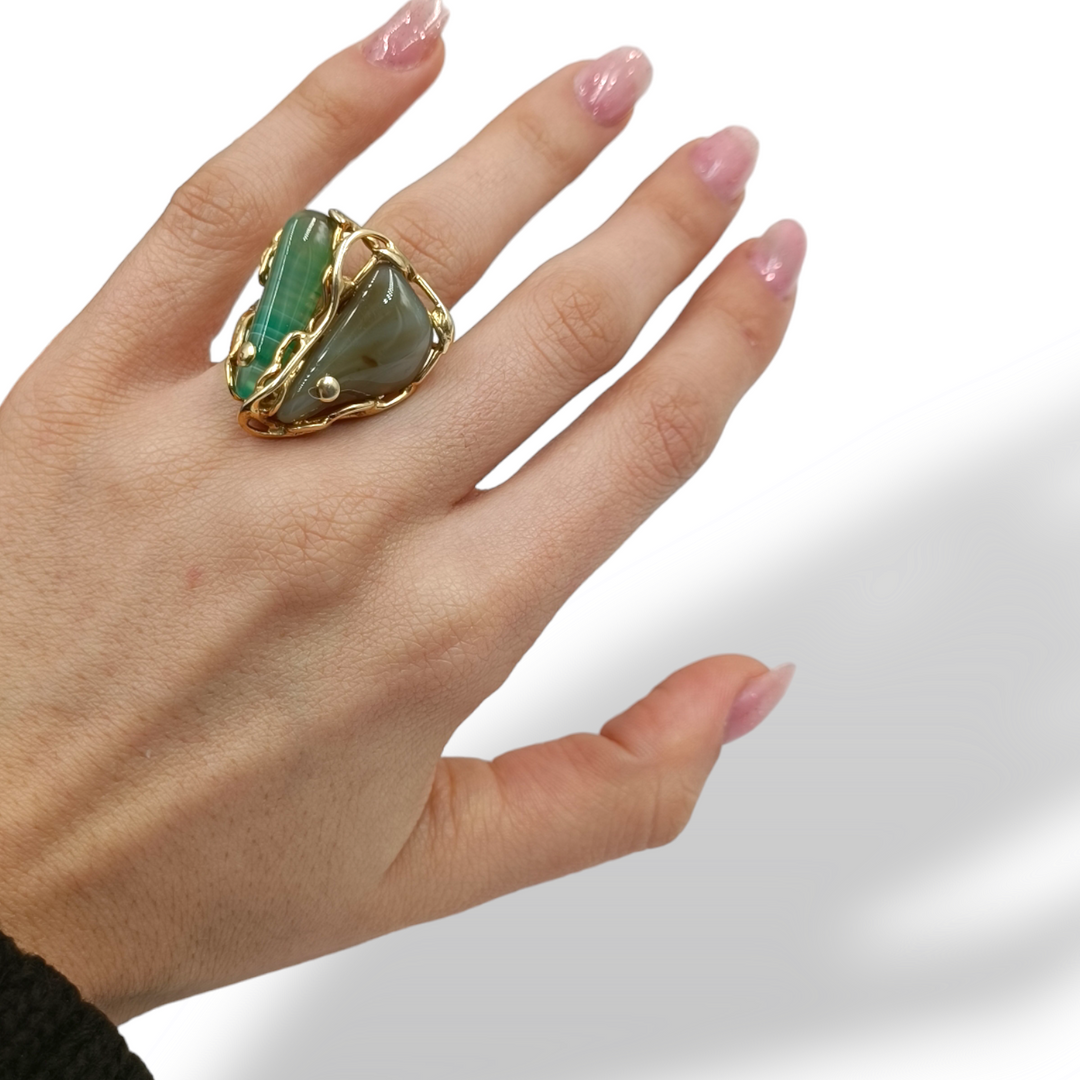 END OF COLLECTION - Agate triangle ring mounted on silver 