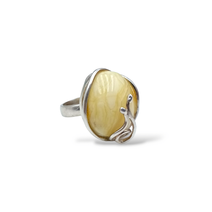 END OF COLLECTION - Amber ring mounted on 925 silver