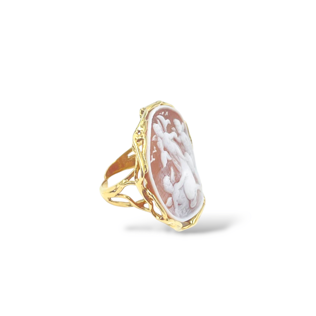 "ANGELS OF THE SEA" RING IN CAMEO MOUNTED ON SILVER