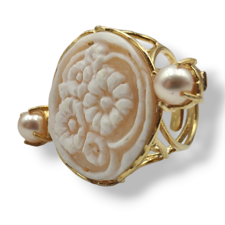 END OF COLLECTION - "nataline flower ring" in cameo mounted on silver