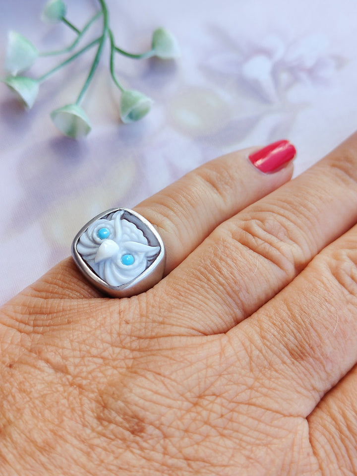 SILVER MOUNTED CAMEO "OWL" RING