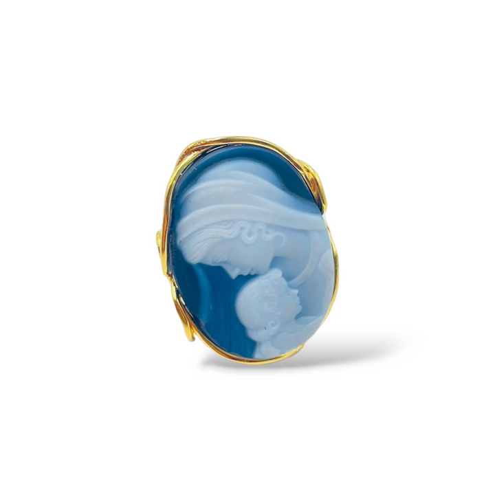 "MATERNITY" RING IN CAMEO MOUNTED ON SILVER