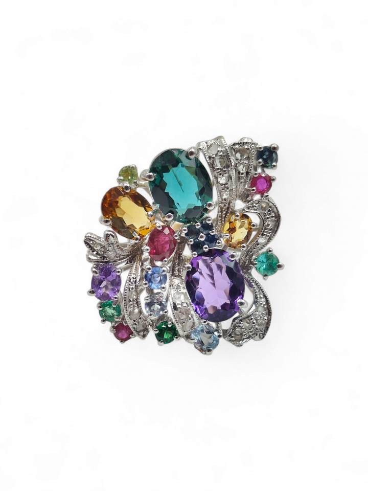 Gemstone ring set in gold