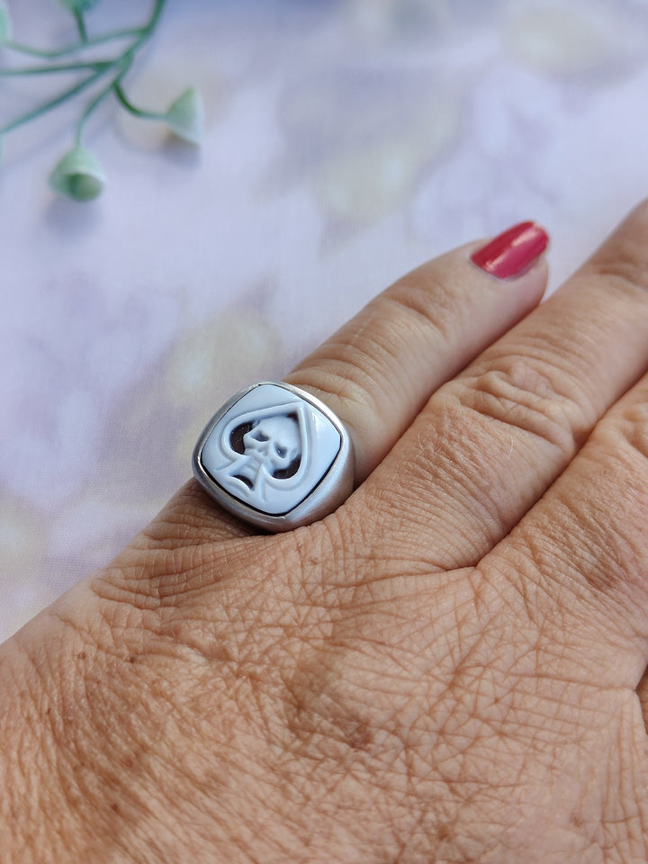 CAMEO "SKULL" RING MOUNTED ON SILVER