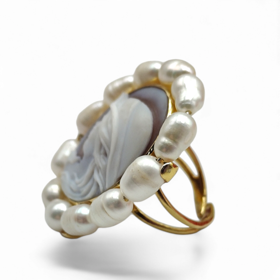 "Romantic Goddess" Ring in Sardonic Cameo Mounted on Silver