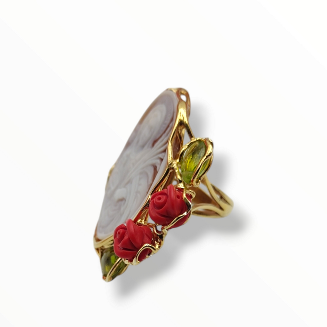 "Santa Lucia" ring on sardonyx shell mounted on silver