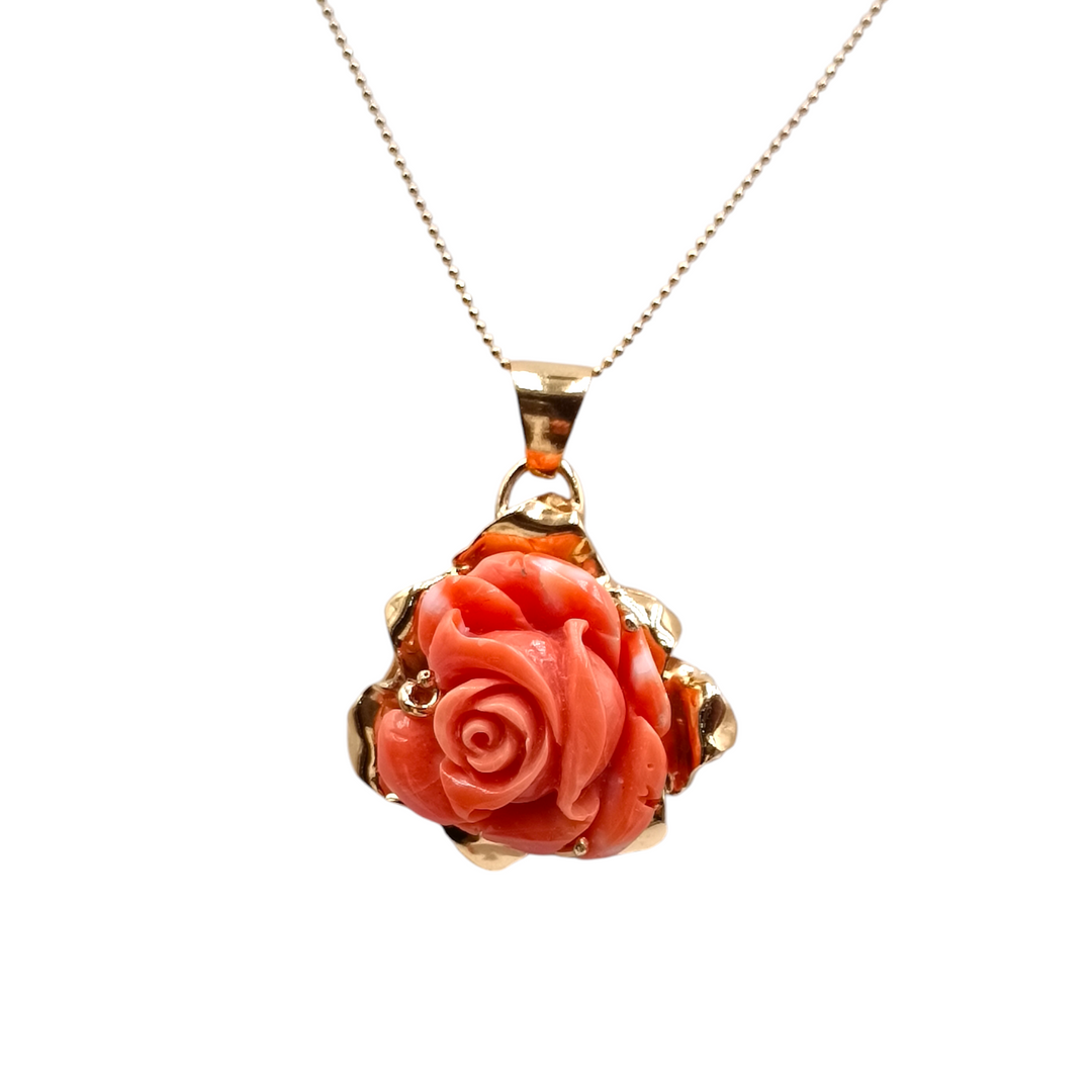 Collana rosa di corallo rosa montato su argento