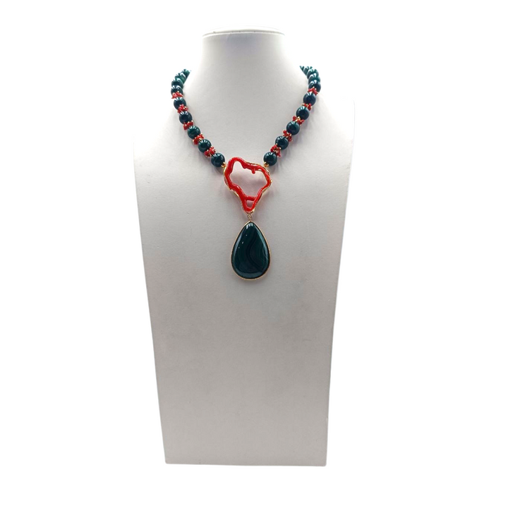 Collana Goccia in Malachite e Corallo montato in Argento Dorato