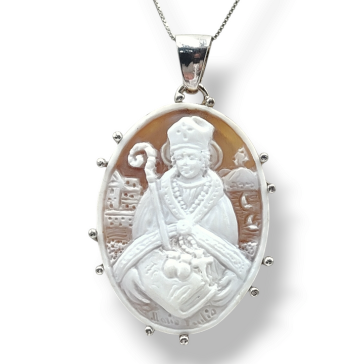 "San Gennaro" pendant necklace in sardonic cameo mounted on silver
