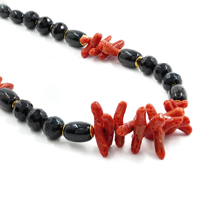 Mediterranean red coral and black agate necklace mounted on silver