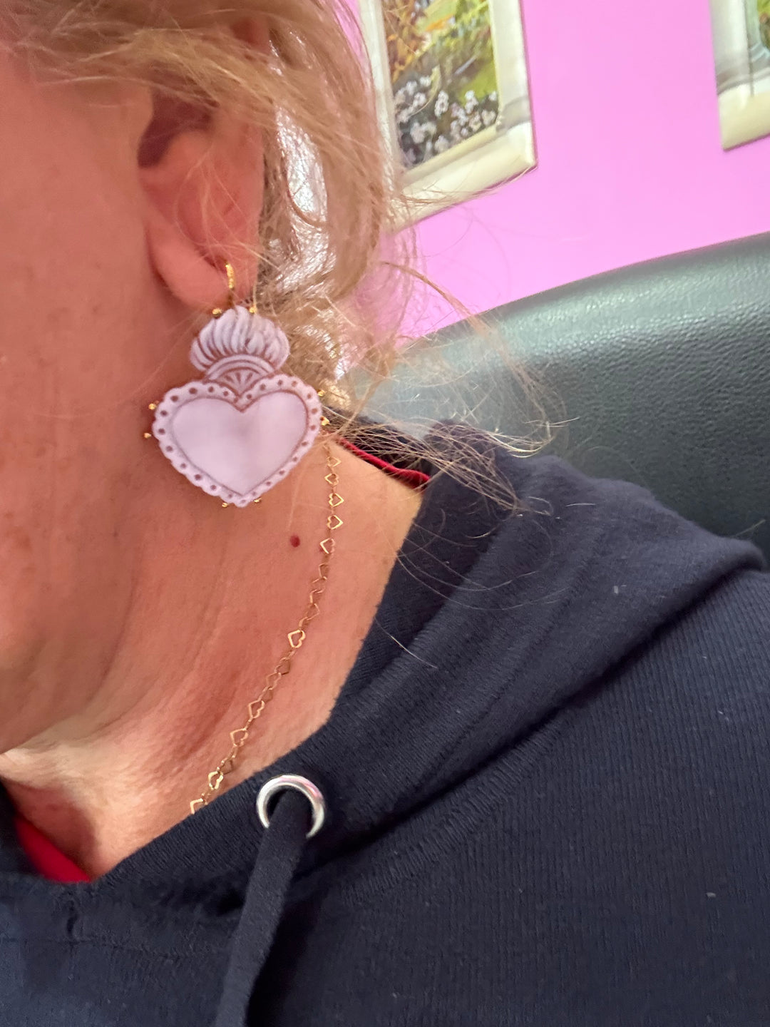 End of collection - "sacred heart" earrings in sardonic cameo mounted on gold-plated silver