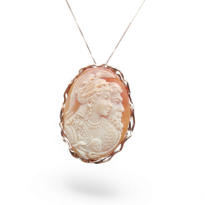 Collana ciondolo "la guerriera" inciso su cammeo corniola