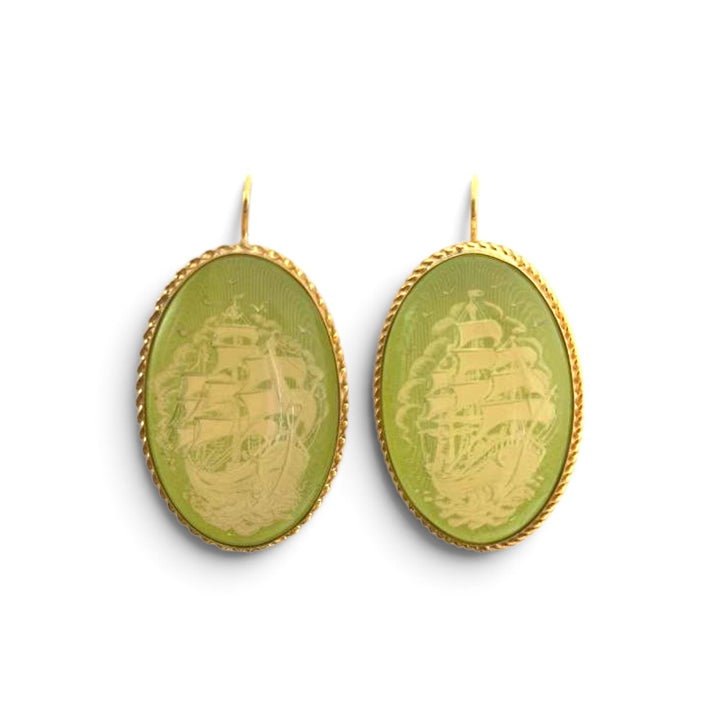 Orecchini Veliero di Ambra verde montati in Argento Dorato
