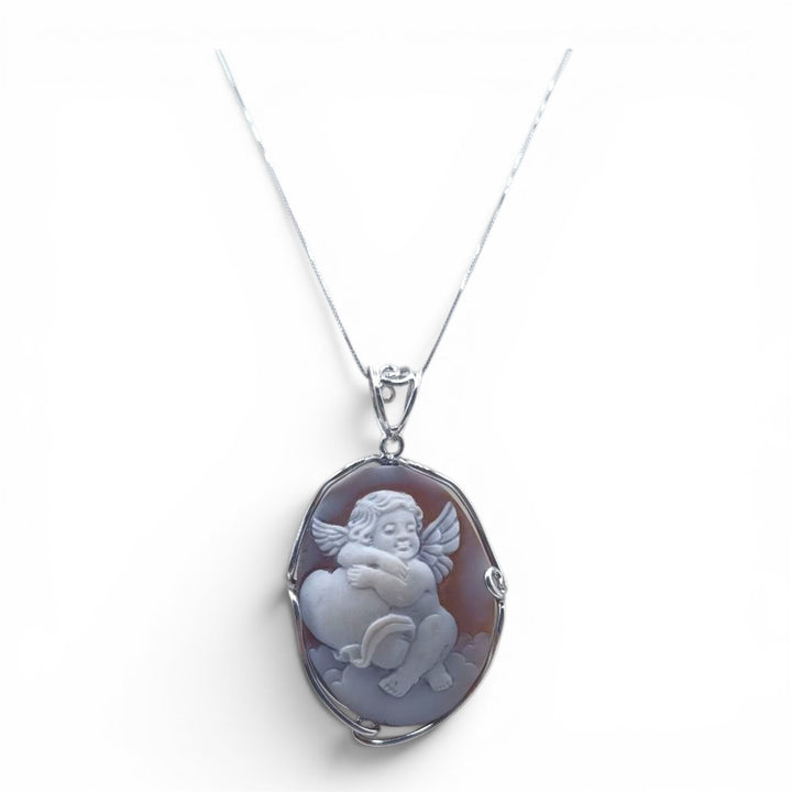 "Loving Cherub" Pendant in Sardonic Cameo