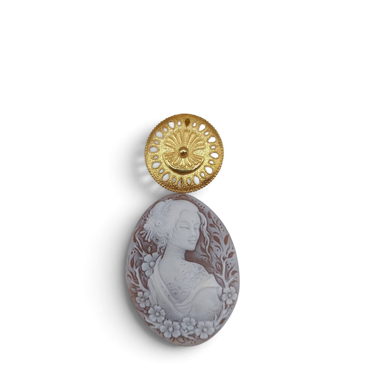 Donna Samurai Sakura (桜) di Cammeo montato in Argento Dorato
