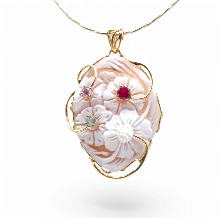 Flower necklace with light points in sardonyx cameo mounted on silver
