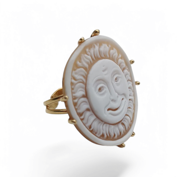"Sun" ring in sardonyx cameo mounted on silver