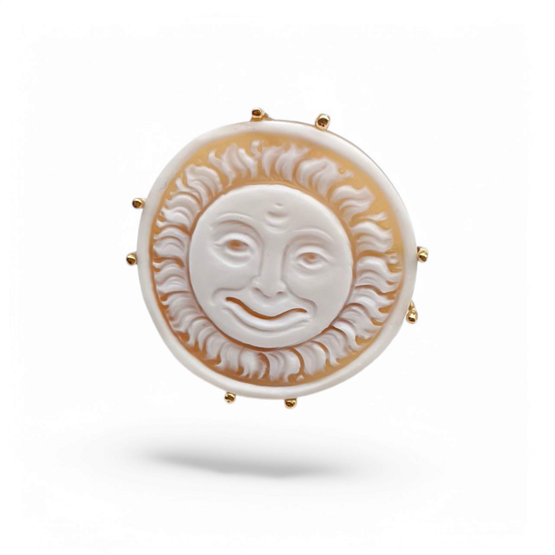 "Sun" ring in sardonyx cameo mounted on silver