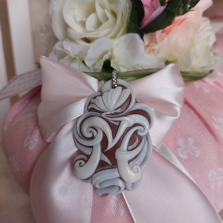 Wedding favor - witness favors - Letter on cameo