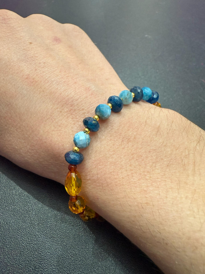 Yellow amber, apatite and hematite bracelet