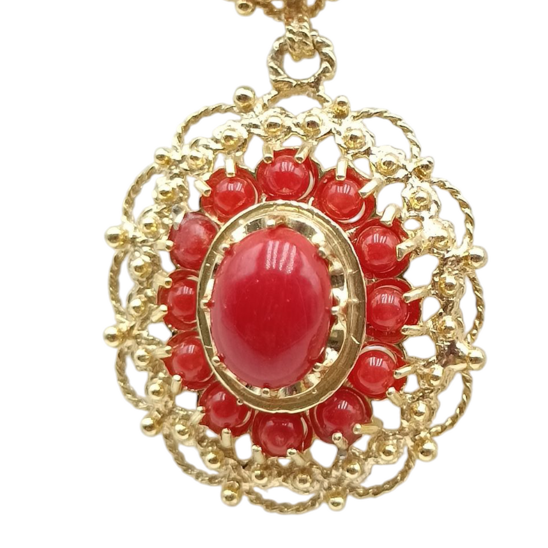 Orecchini in corallo rosso, lavorazione filigrana montato su argento