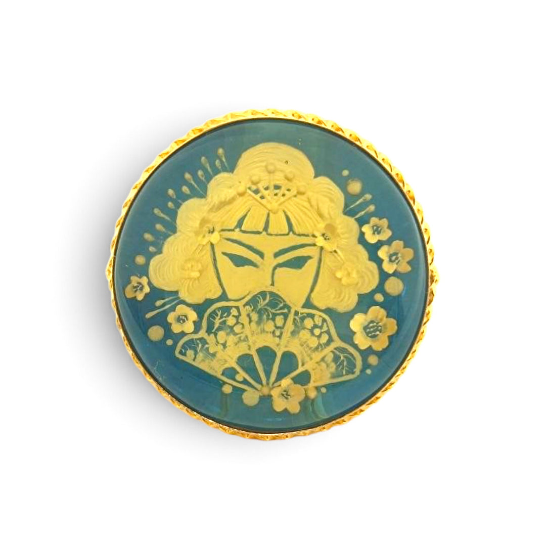 Anello Geisha di Ambra blu montato in Argento Dorato