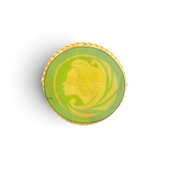 Anello Dea Bendata di Ambra verde montato in Argento Dorato