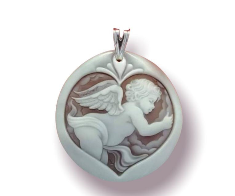 Collana ciondolo angelo in cammeo montato su argento