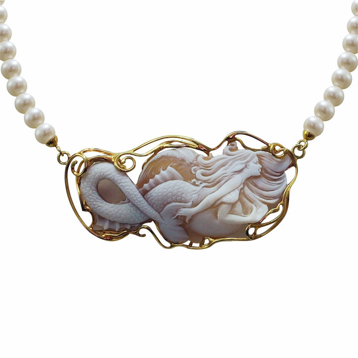 Sardonic cameo mermaid necklace