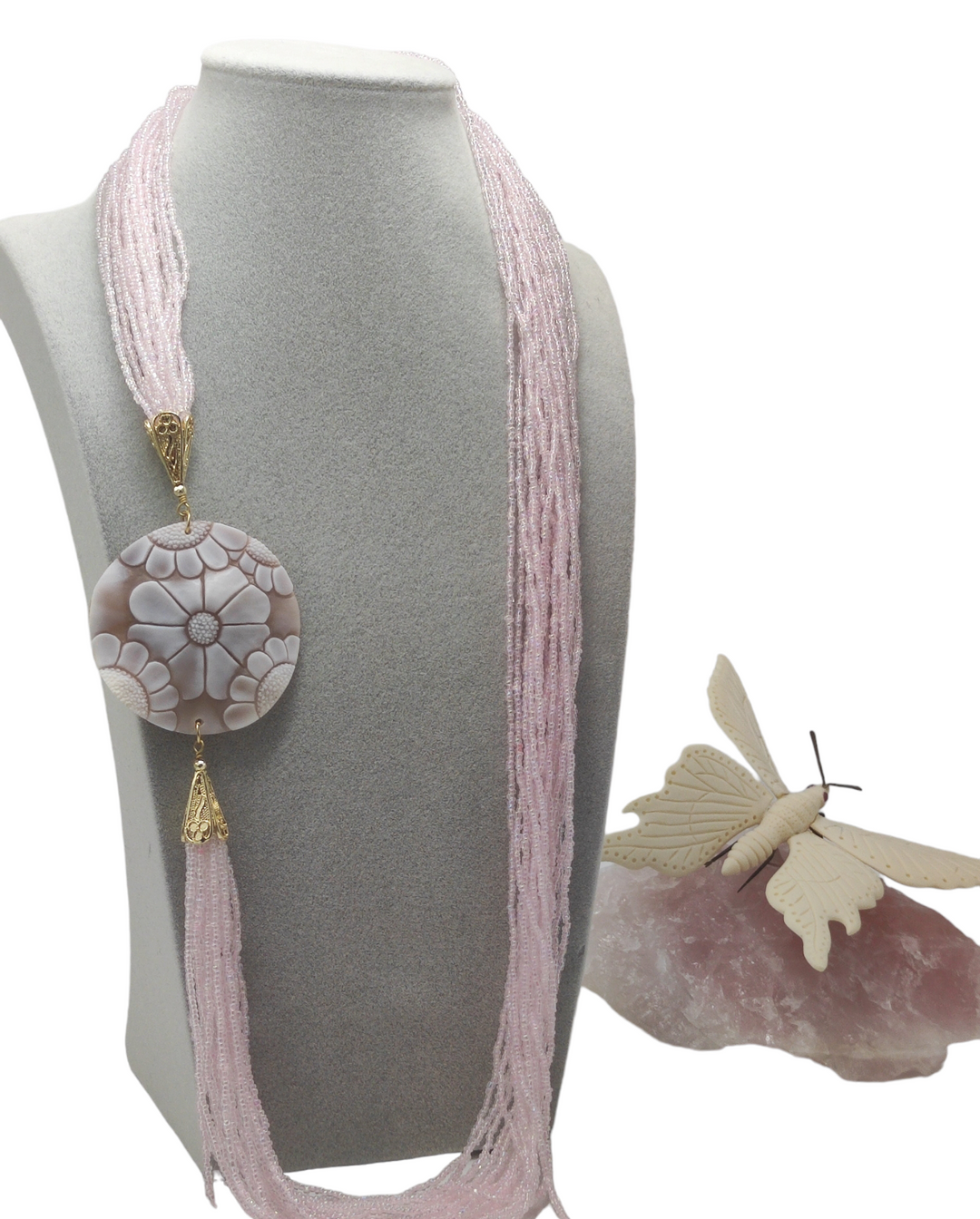 Collana floreale su cammeo  Lucia Vitiello Gioielli di Napoli