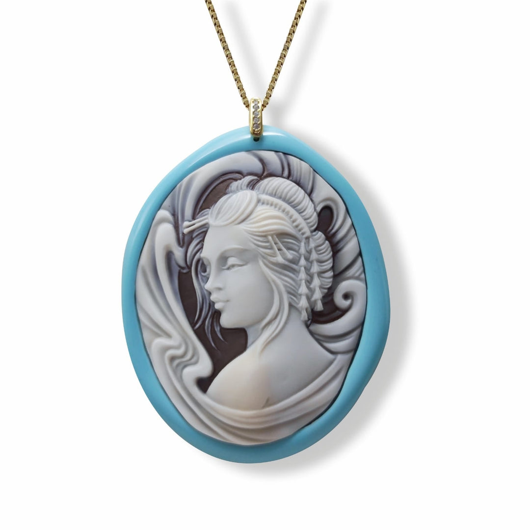 Linea orientale - Collana ciondolo Sakura in cammeo montato su pasta turchese Lucia Vitiello Gioielli di Napoli