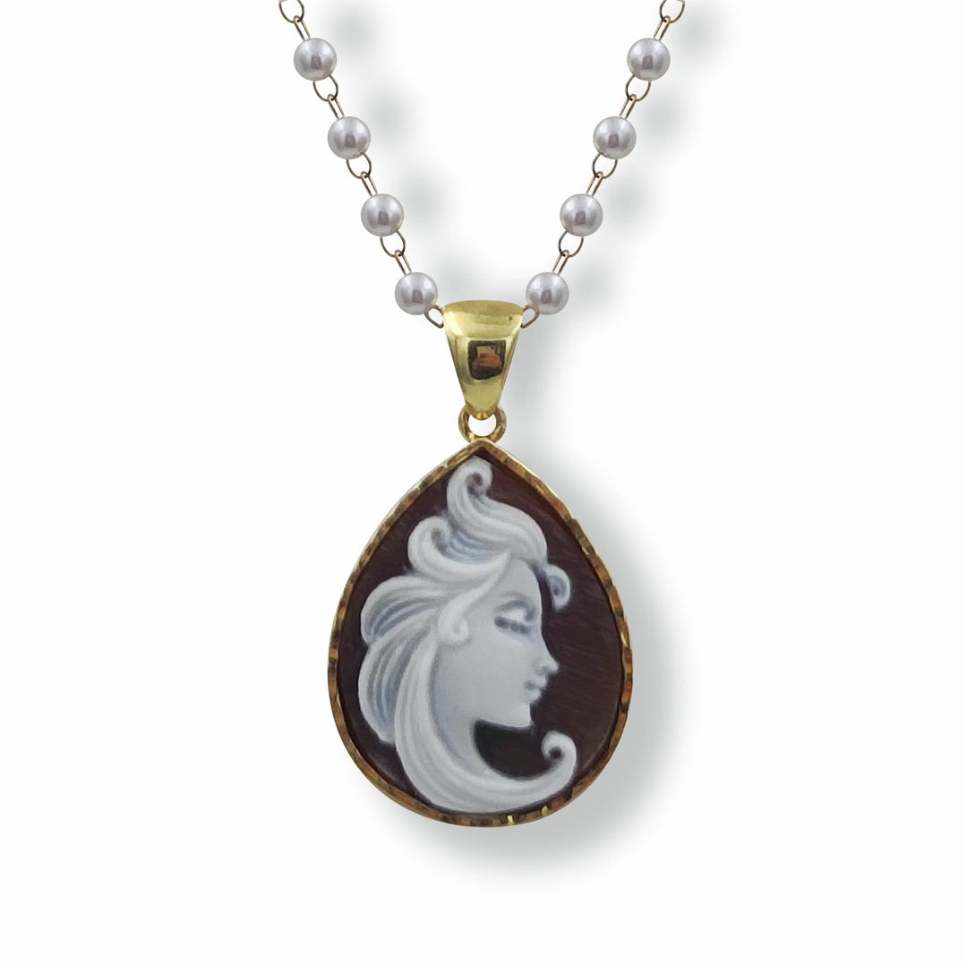 Collana ciondolo dama in cammeo montata su argento Lucia Vitiello Gioielli di Napoli