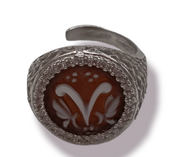 Cameo shaft ring