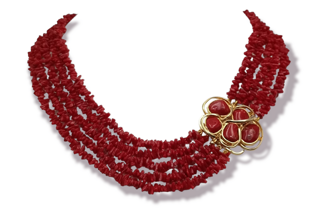 Collana cupolini in corallo montato su argento