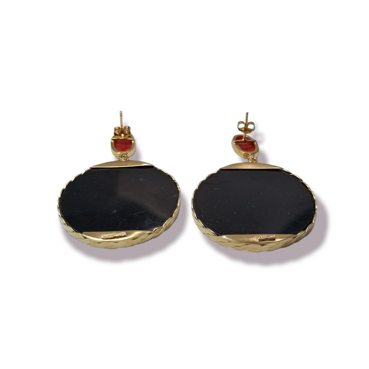 Round coral and agate earrings mounted on silver 